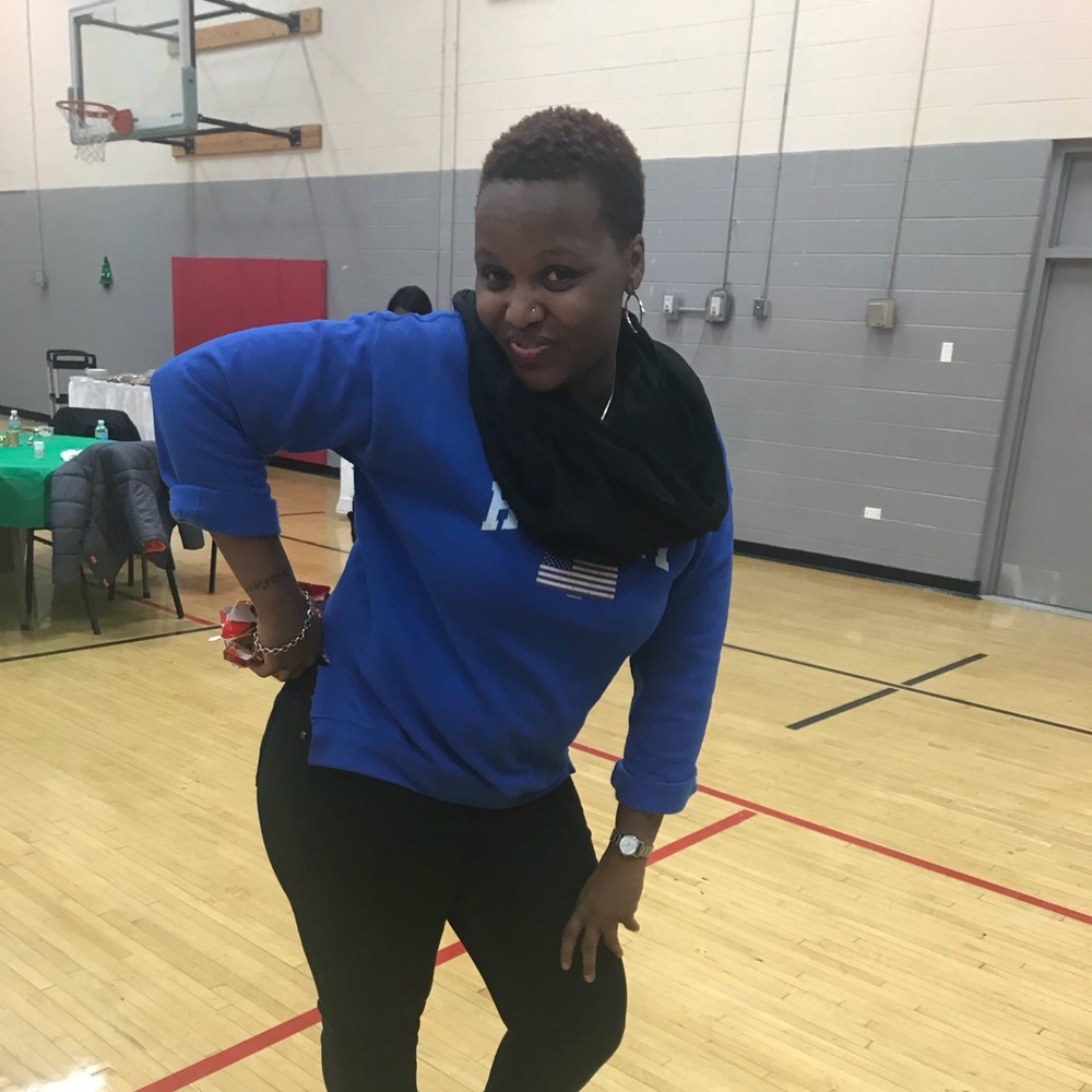 Meet your Posher, Sharon